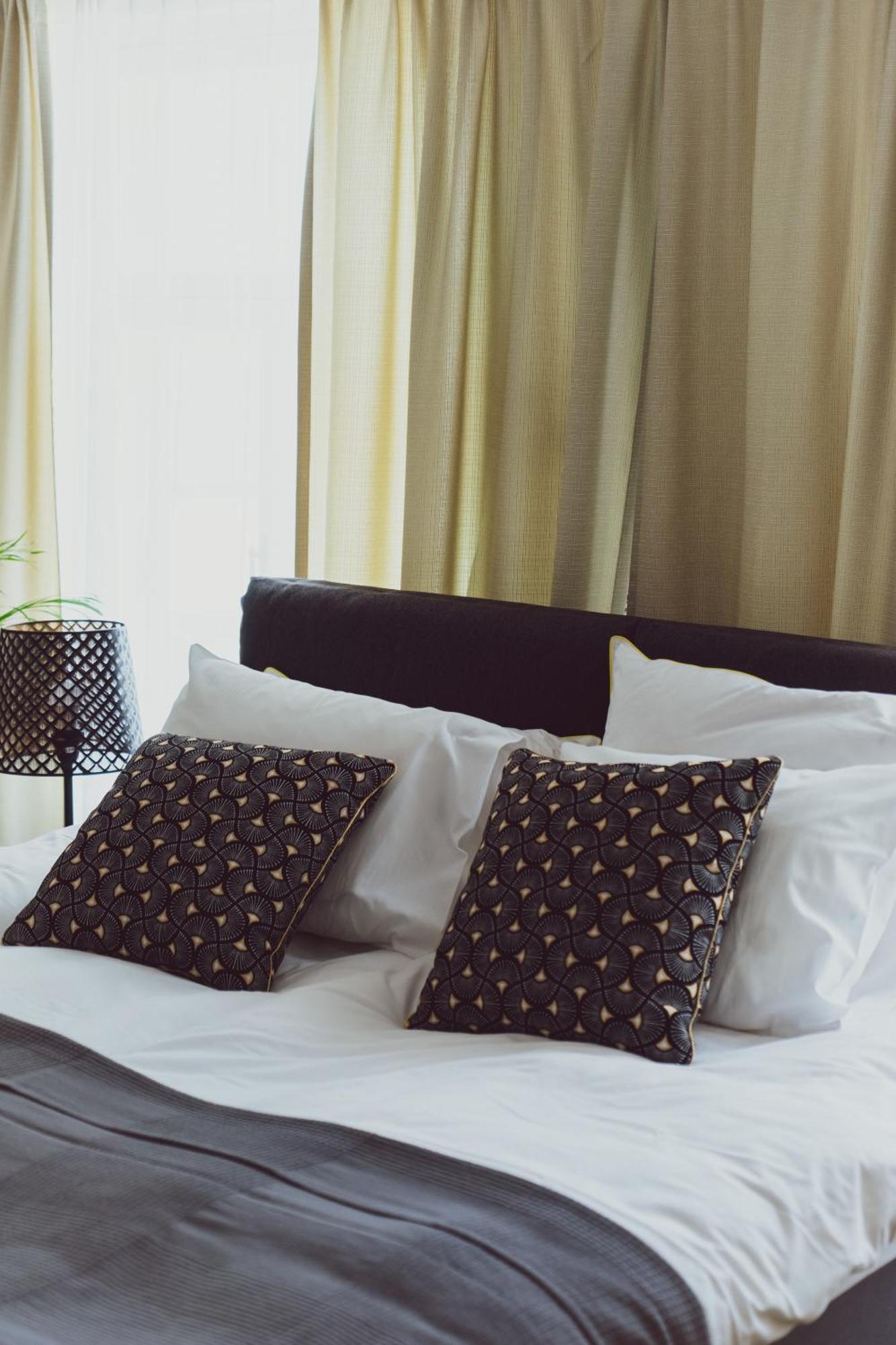 Vanalinna Boutique Hotel Курессааре Екстер'єр фото