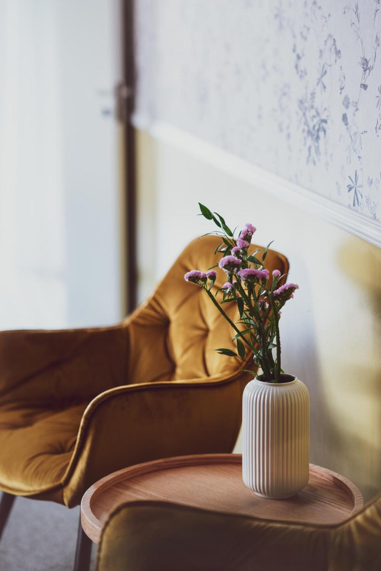 Vanalinna Boutique Hotel Курессааре Екстер'єр фото